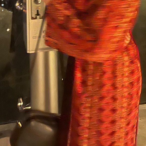 THOBE Beautiful Palestinian tatreez on light weight velvet - Picture 2 of 5